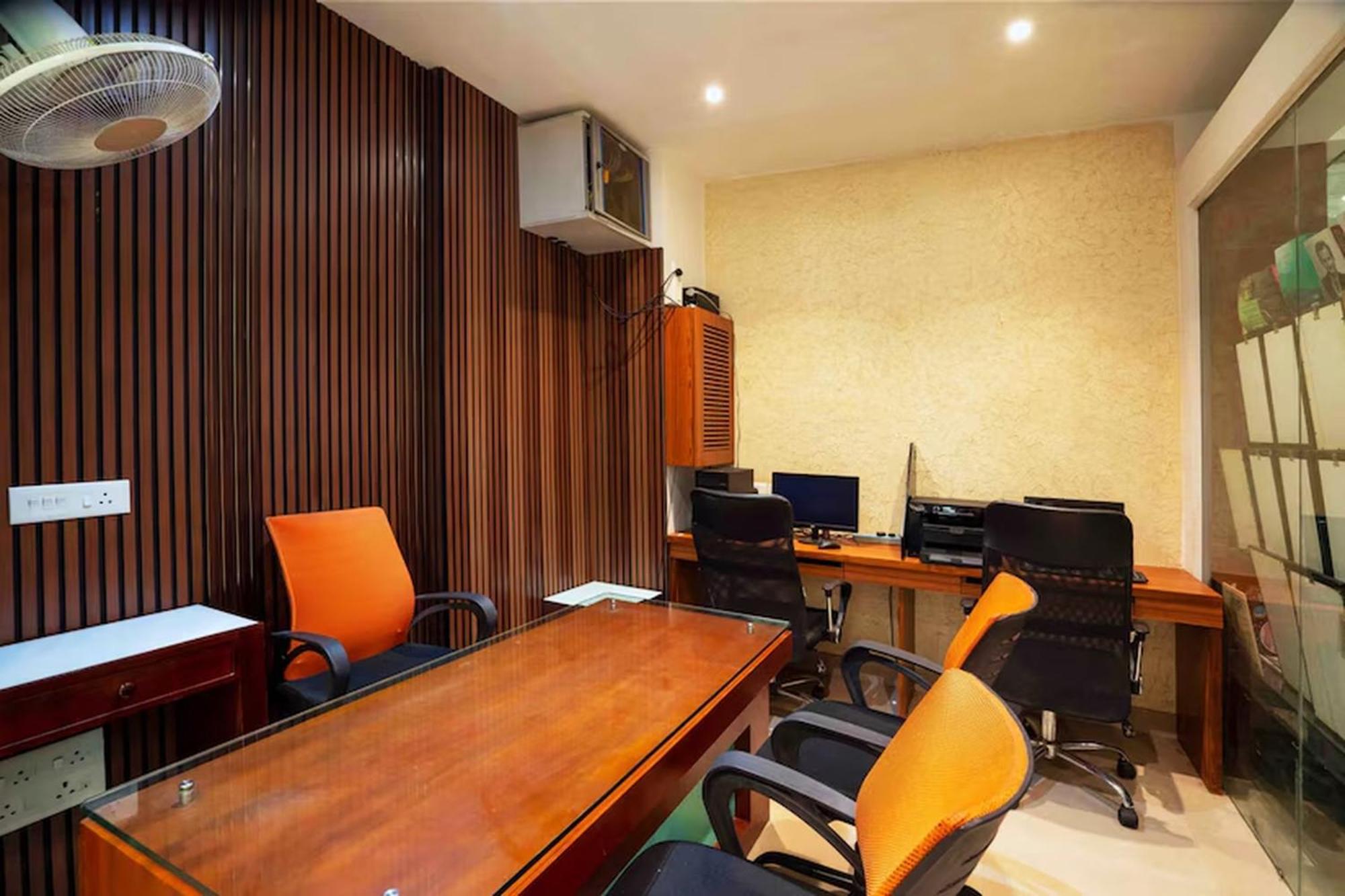 Hotel Hills Park Pathanamthitta Bagian luar foto