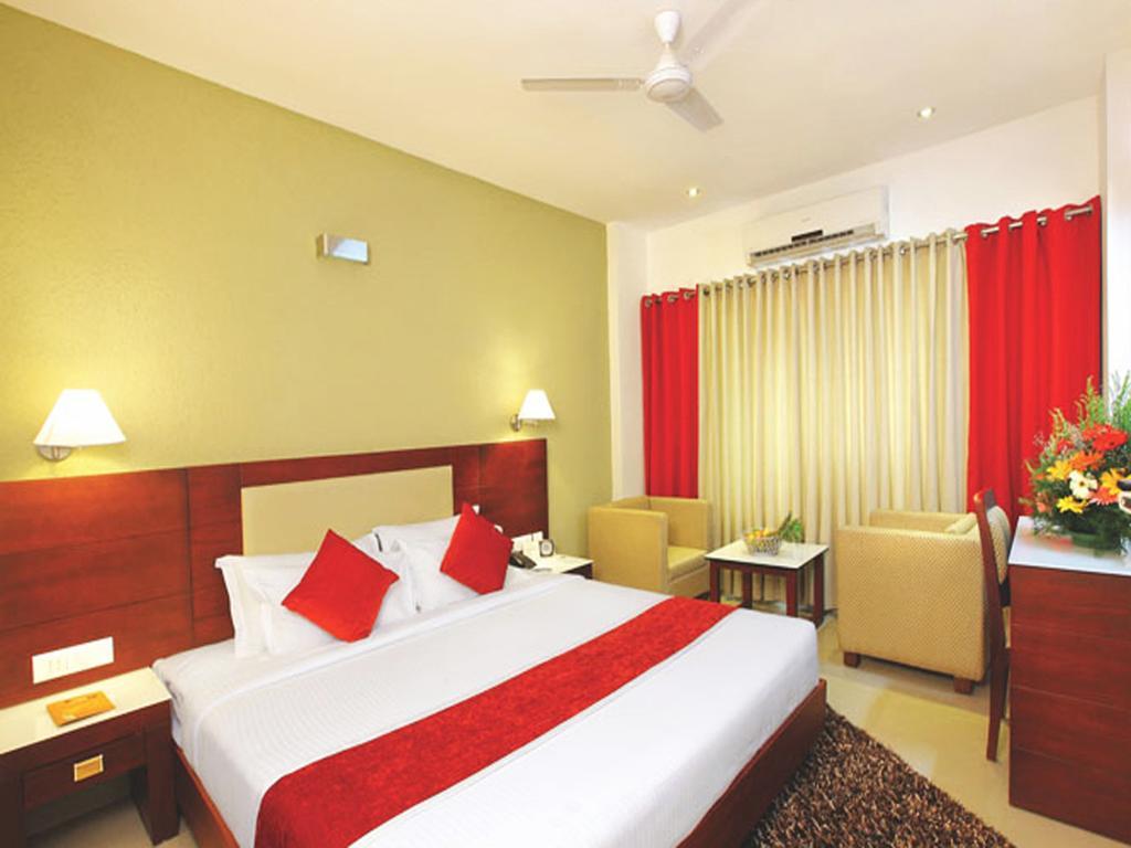 Hotel Hills Park Pathanamthitta Ruang foto